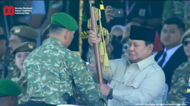 Presiden Prabowo Subianto lantik pasukan elite TNI. [YouTube/@Sekretariat Presiden]